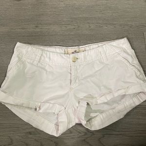 White Hollister shorts